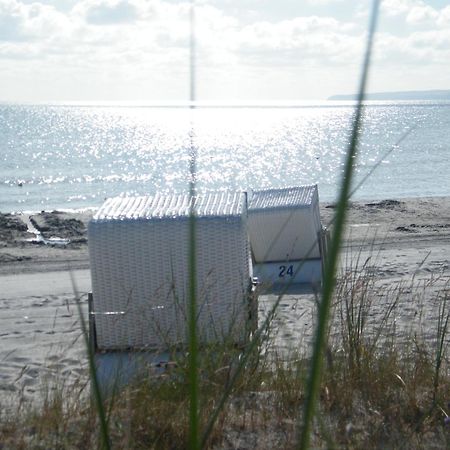 Pension Am Strand Juliusruh Exteriör bild