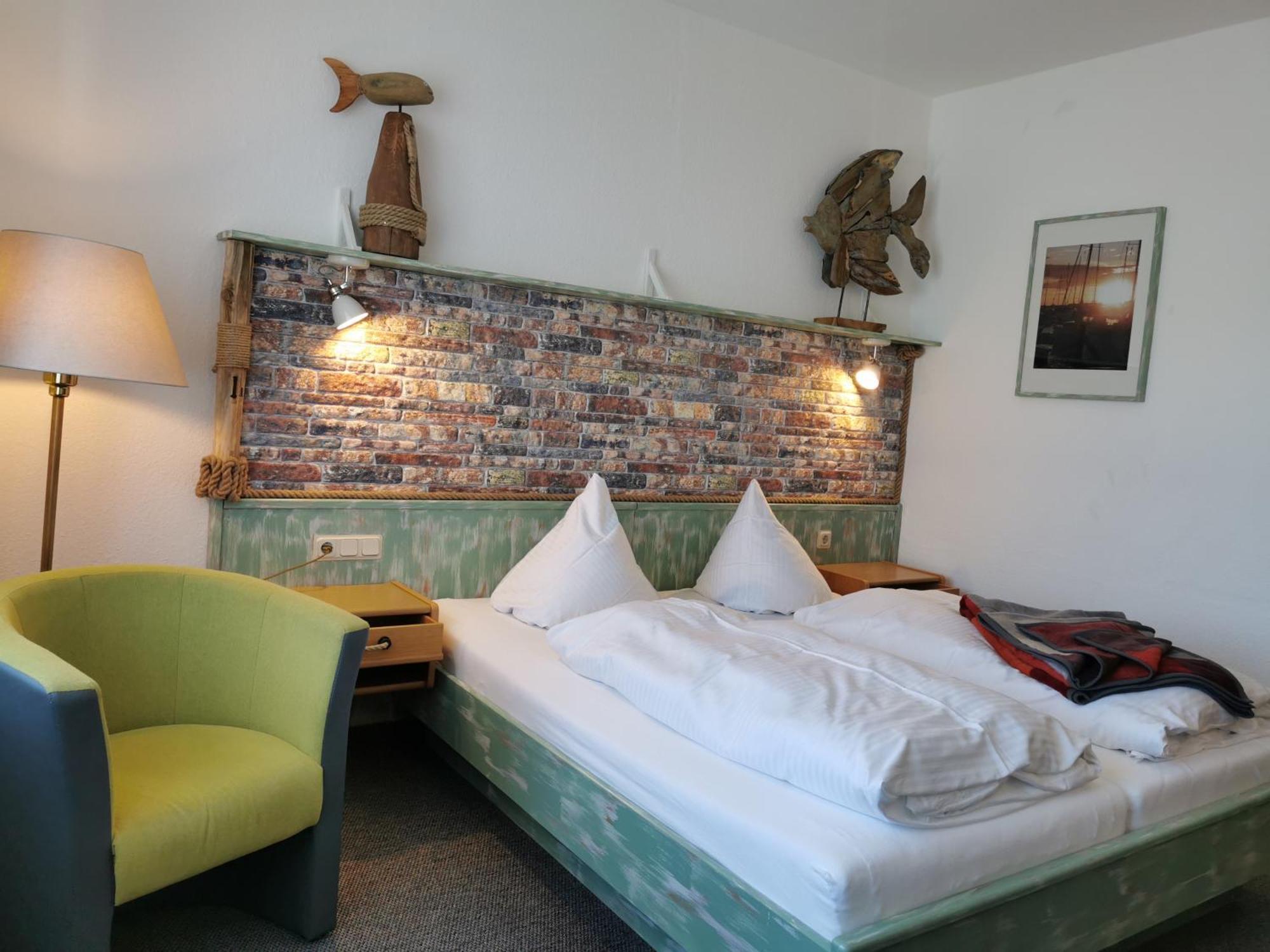 Pension Am Strand Juliusruh Exteriör bild